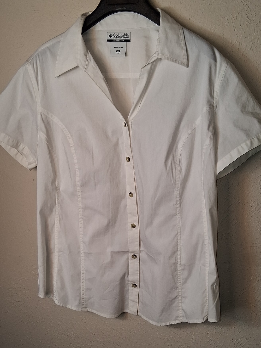 Women's Columbia White Short Sleeve Button-Front Blouse